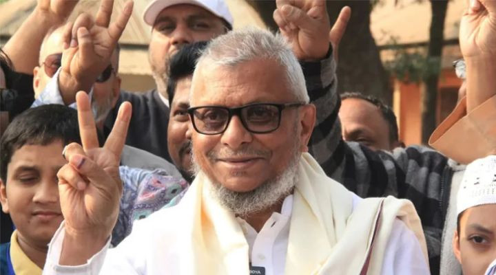 ওয়ার্ড কাউন্সিলর থেকে মন্ত্রী হলেন আরিফুল হক